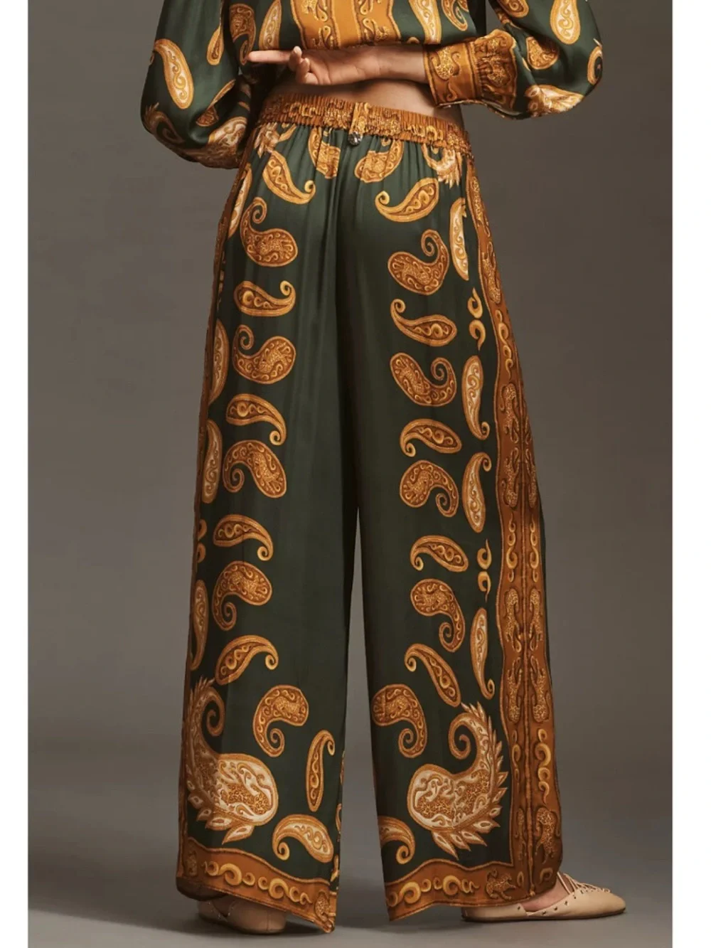 FARM Rio Olive Green Wide-Leg Pants with Golden Paisley Print Size Small NWT